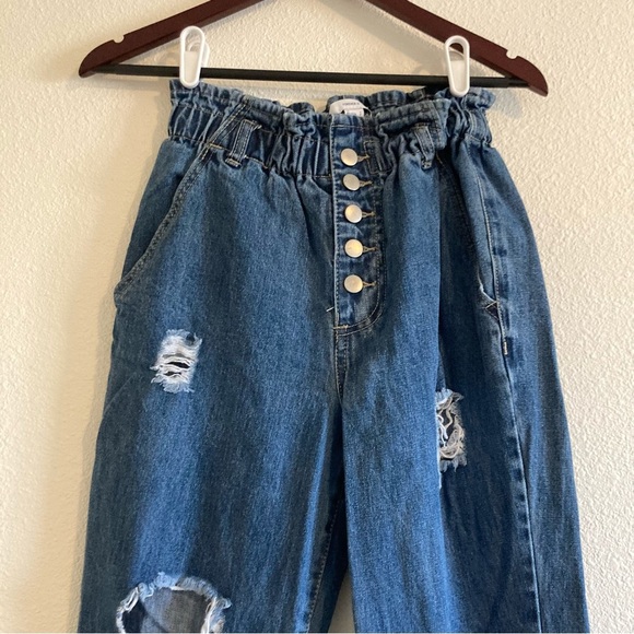 Forever 21 Paper Bag Elastic Waist Medium Wash Button Fly High Rise Mom Jeans - Picture 2 of 12
